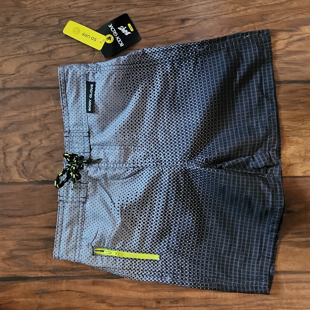 NWT Body Glove boys swim trunks